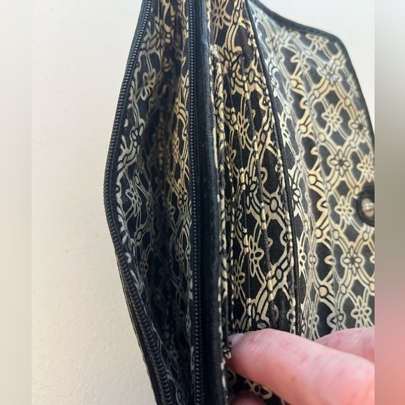 Fossil Black Leather Wallet Women’s Flower Imprint - Picture 6 of 11